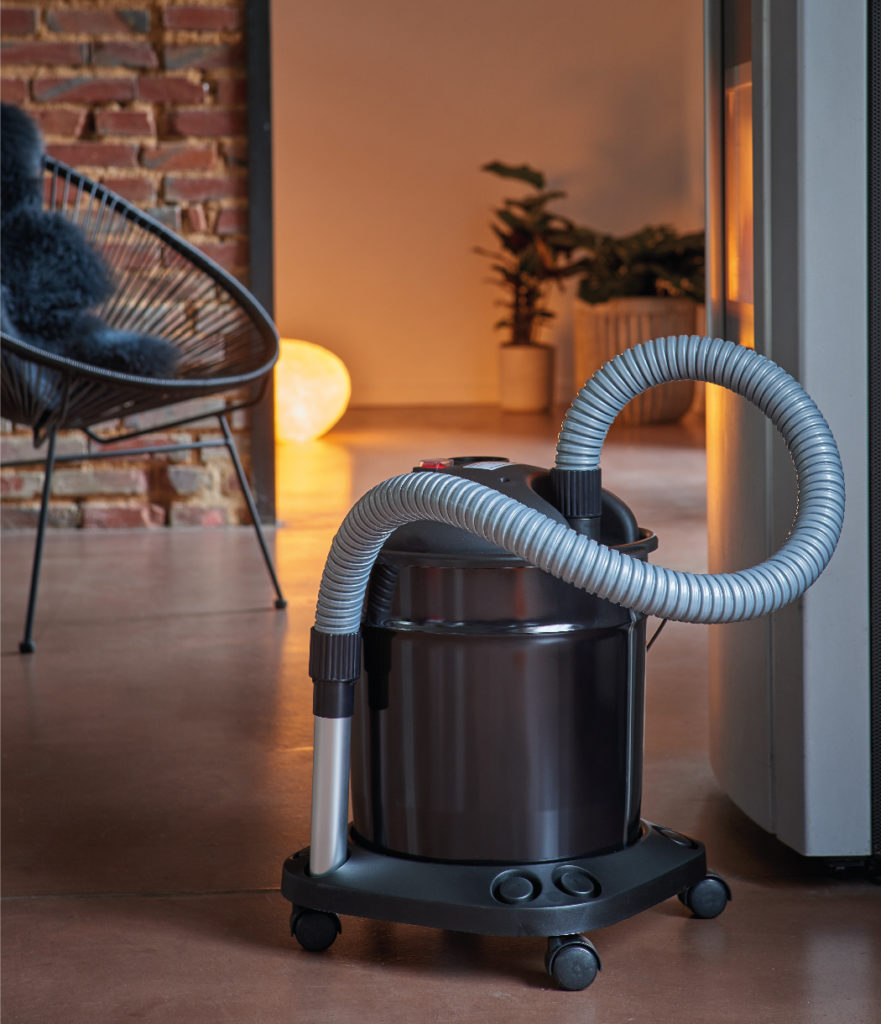 Pourquoi utiliser un aspirateur à cendre ?  Dixneuf Pourquoi utiliser un  aspirateur à cendre ?