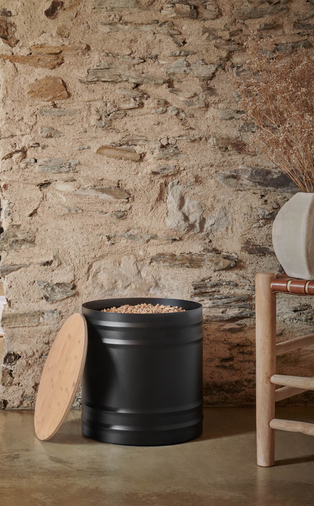 3542641710667-005.10811n3-reserve-granule-arizona-couvercle-bambou-ouvert-acier-noir-givre-ambiance-fiche.jpg