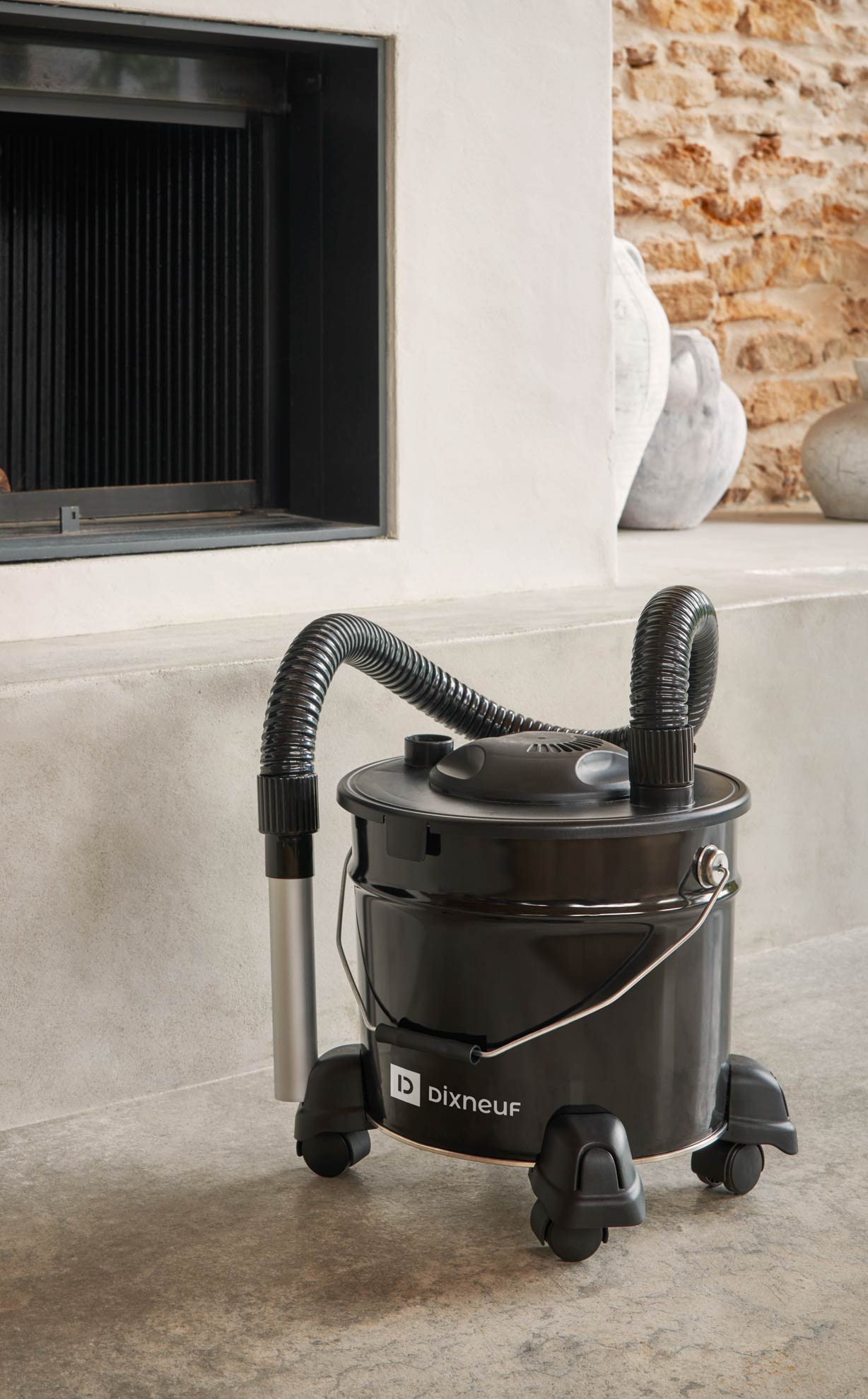 3542641713262-042.aac6-aspirateur-cendrexpress-800w-logo-ambiance-fiche.jpg