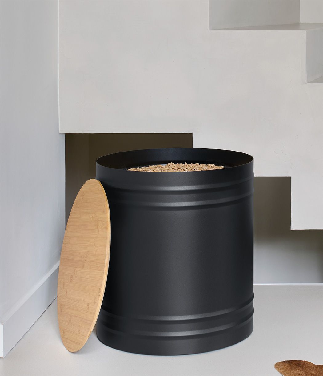 3542641731402-005.10837n3-reserve-granule-georgia-acier-noir-givre-couvercle-bambou-ouvert-ambiance-liste-3.jpg