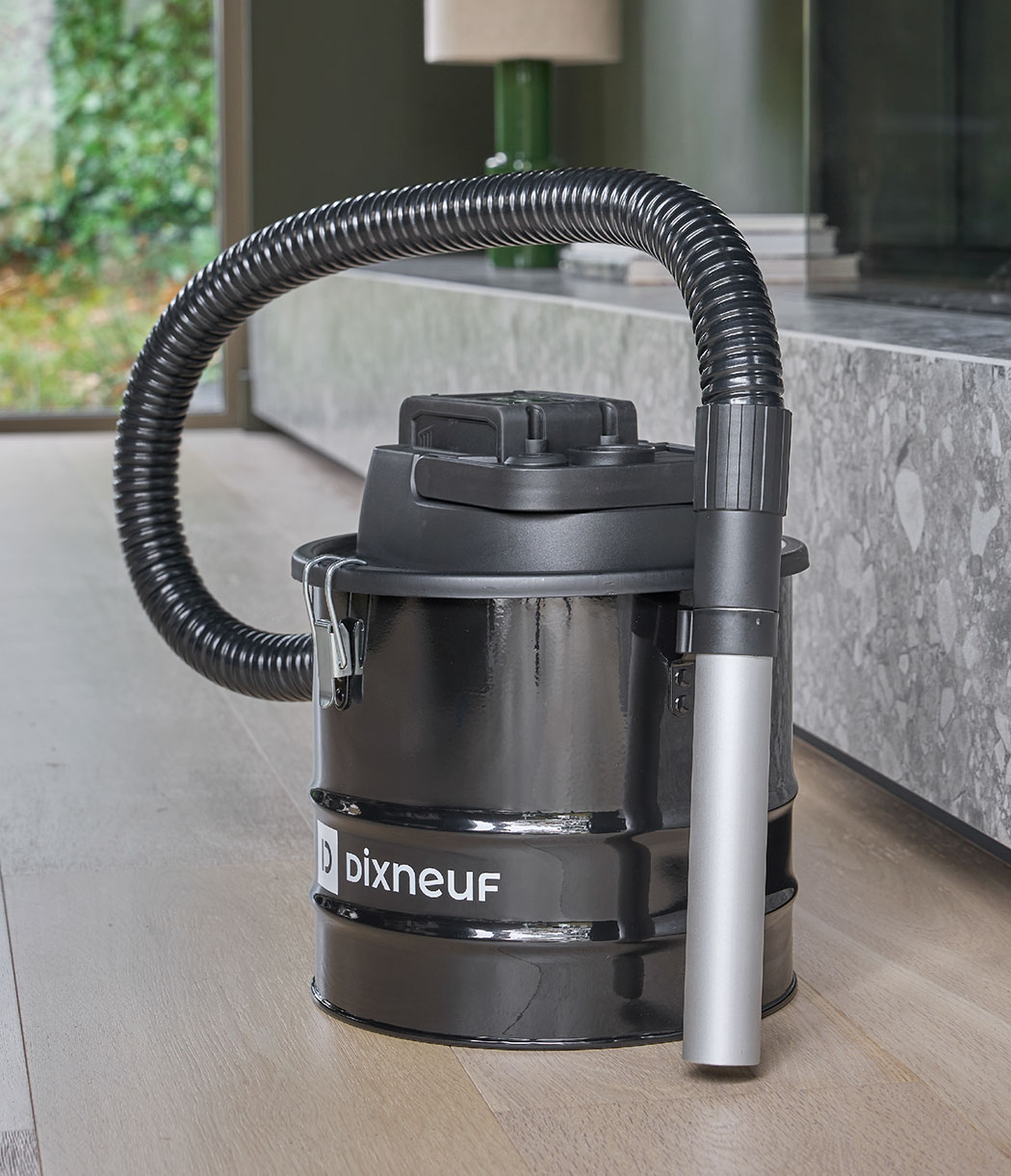 3542641751370-042.aac7-aspirateur-cendres-techexpress-sans-fil-liste.jpg